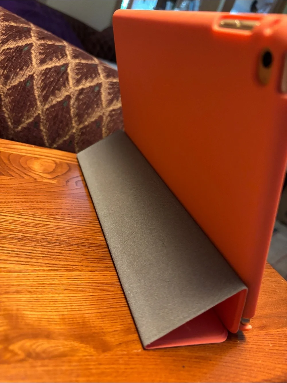 Apple iPad Air 2 64GB Wi-Fi Gold with Protective Case & Original Box